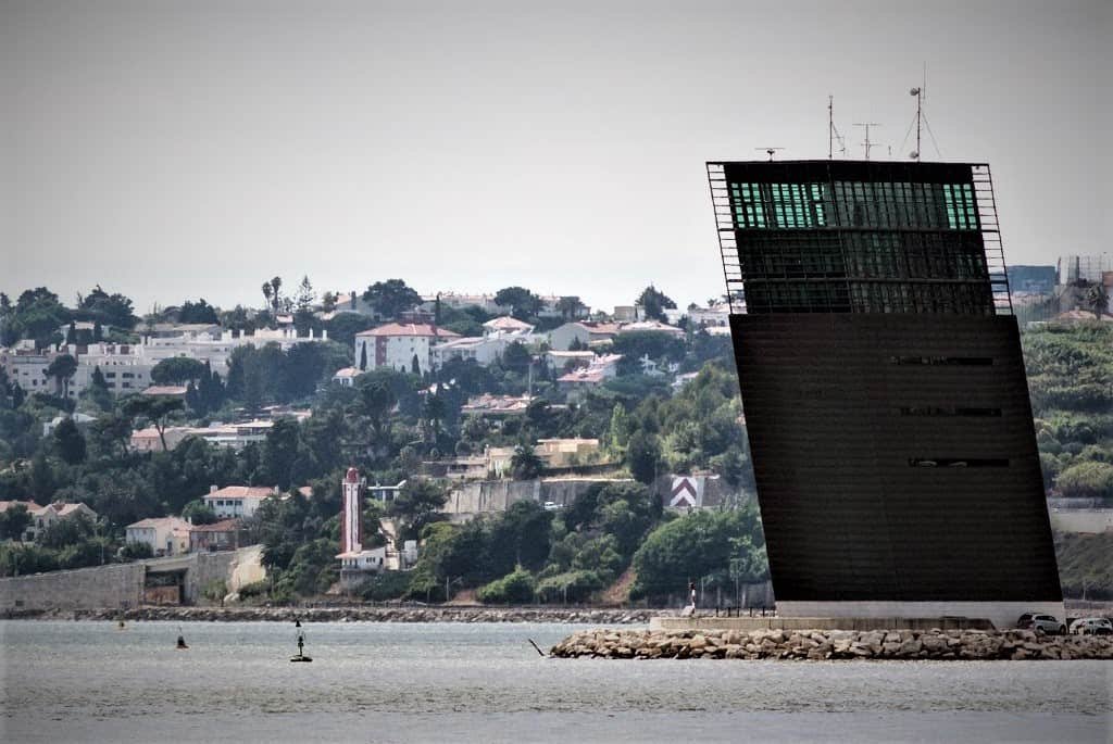 Observatorio de Delfines - Torre VTS